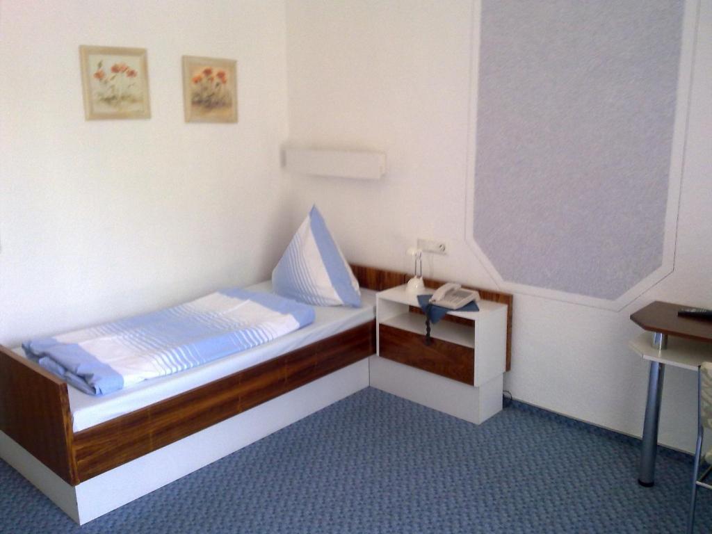 Hotel Diana Garni Bad Bertrich Habitación foto